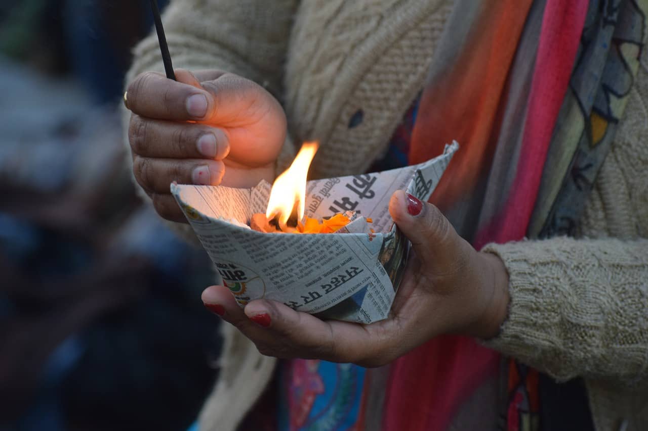 10 Lines on Diwali in Hindi